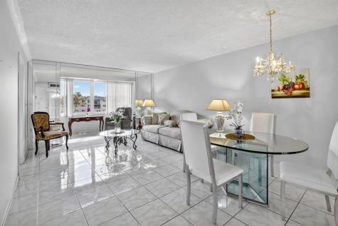 8130 Sunrise Lakes Boulevard Sunrise FL 33322