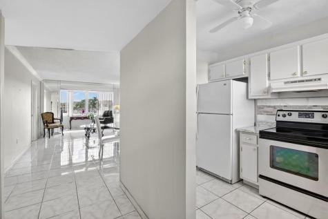 8130 Sunrise Lakes Boulevard Sunrise FL 33322