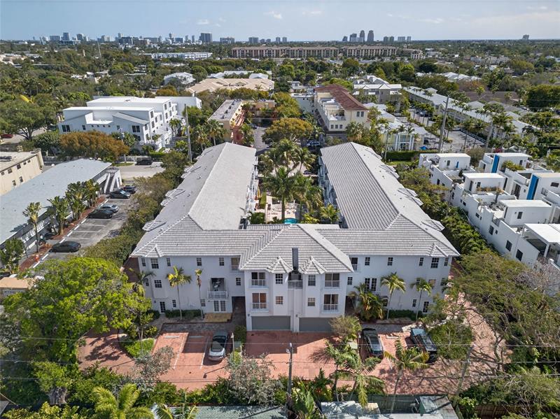 2725 NE 8th Avenue Wilton Manors FL 33334