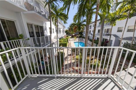 2725 NE 8th Avenue Wilton Manors FL 33334