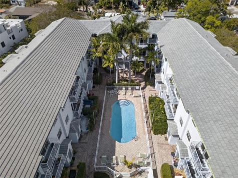 2725 NE 8th Avenue Wilton Manors FL 33334