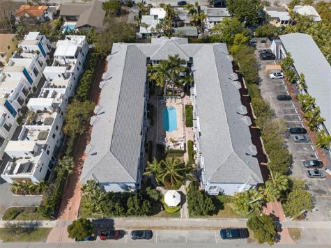 2725 NE 8th Avenue Wilton Manors FL 33334