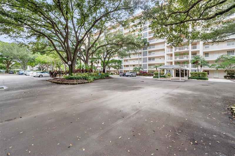 3520 Oaks Way Pompano Beach FL 33069