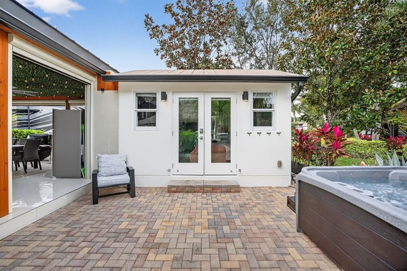 78 S Cortez Drive Pompano Beach FL 33068