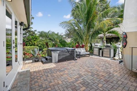 78 S Cortez Drive Pompano Beach FL 33068