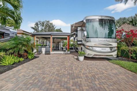 78 S Cortez Drive Pompano Beach FL 33068