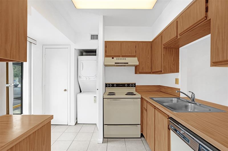 715 Gardens Drive Pompano Beach FL 33069