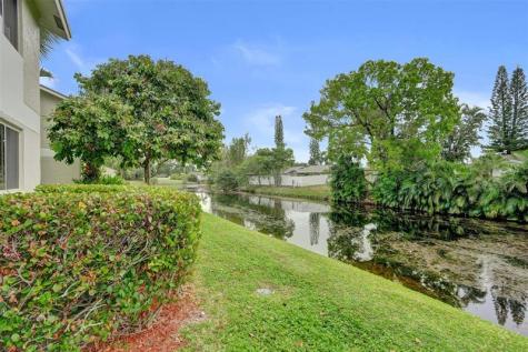 715 Gardens Drive Pompano Beach FL 33069