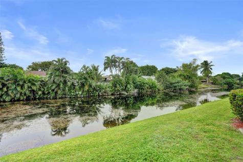715 Gardens Drive Pompano Beach FL 33069
