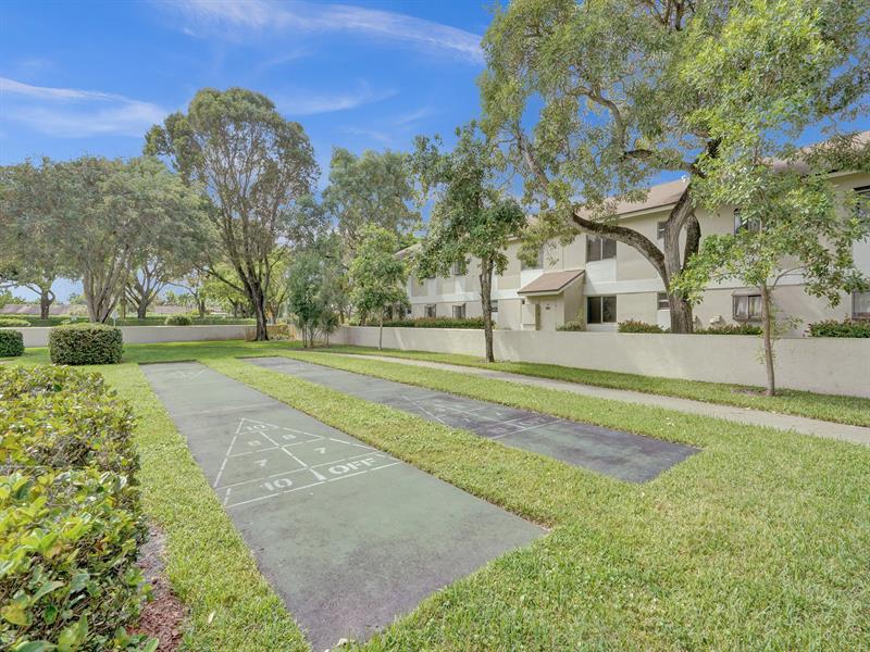 715 Gardens Drive Pompano Beach FL 33069