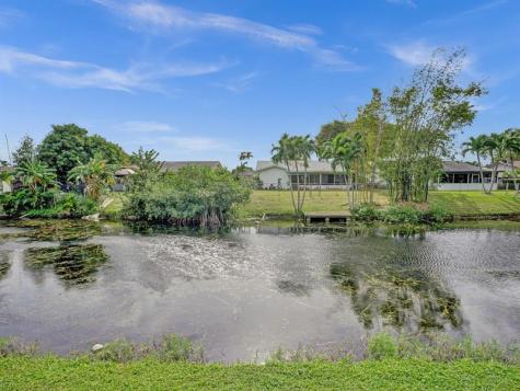 715 Gardens Drive Pompano Beach FL 33069