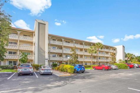 1501 Cayman Way Coconut Creek FL 33066