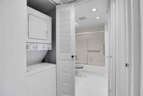 1501 Cayman Way Coconut Creek FL 33066