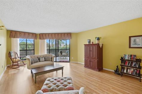 7555 Fairfax Drive Tamarac FL 33321