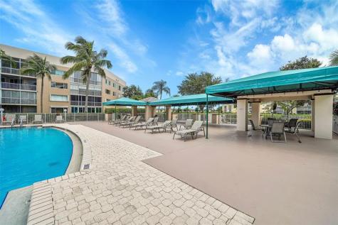 7555 Fairfax Drive Tamarac FL 33321