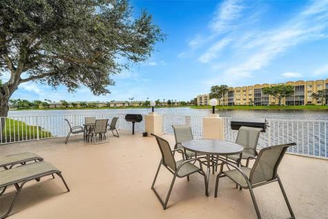 7555 Fairfax Drive Tamarac FL 33321