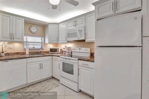 8930 S Hollybrook Boulevard Pembroke Pines FL 33025
