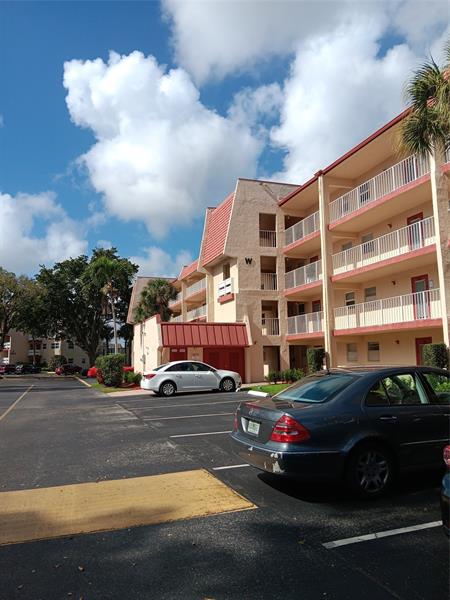 1035 Country Club Drive Margate FL 33063