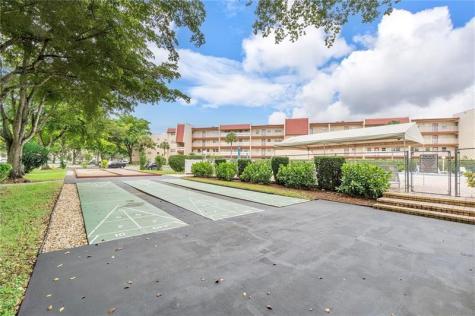 1035 Country Club Drive Margate FL 33063