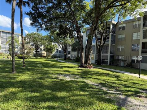 2901 NW 48th Avenue Lauderdale Lakes FL 33313