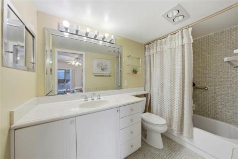 211 Richmond A Deerfield Beach FL 33442