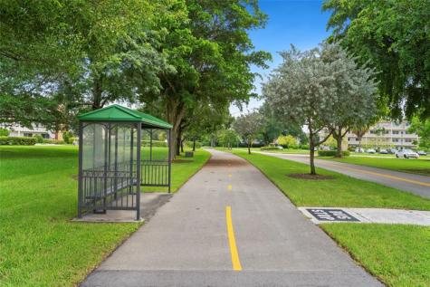 211 Richmond A Deerfield Beach FL 33442
