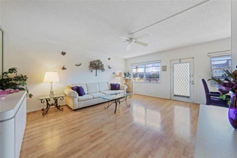 211 Richmond A Deerfield Beach FL 33442