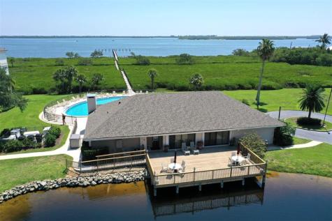 6175 S Mirror Lake Drive Sebastian FL 32958