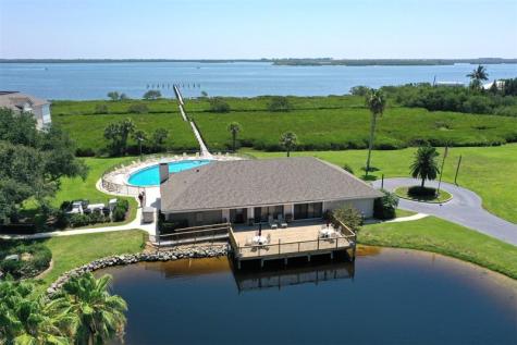 6175 S Mirror Lake Drive Sebastian FL 32958