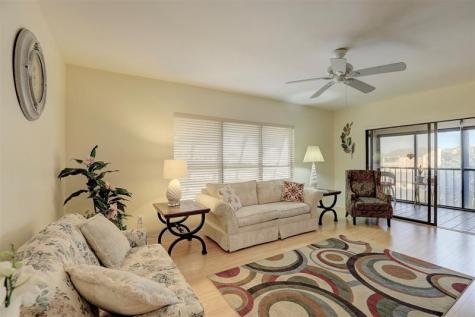 6175 S Mirror Lake Drive Sebastian FL 32958