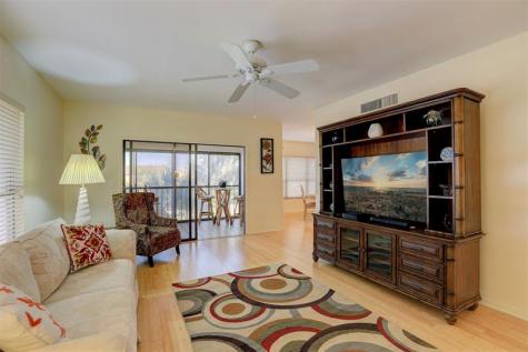 6175 S Mirror Lake Drive Sebastian FL 32958