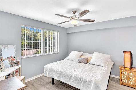 2131 SE 10th Avenue Fort Lauderdale FL 33316