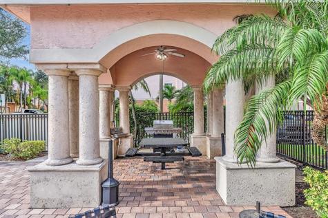 2131 SE 10th Avenue Fort Lauderdale FL 33316