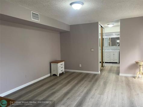 1301 SW 120th Way Davie FL 33325