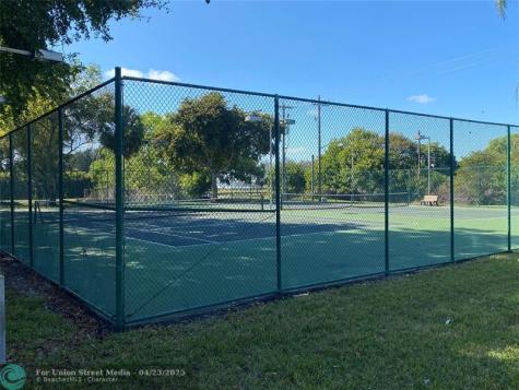 1301 SW 120th Way Davie FL 33325