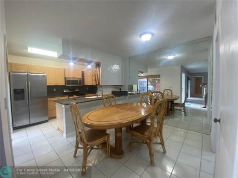 1301 SW 120th Way Davie FL 33325