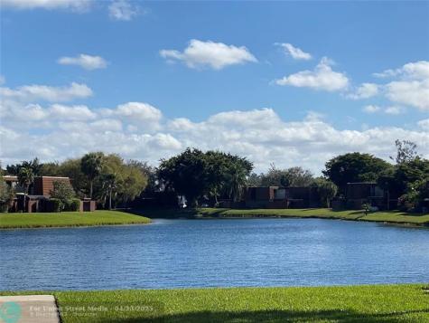 1301 SW 120th Way Davie FL 33325