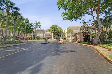 2800 N 46th Avenue Hollywood FL 33021