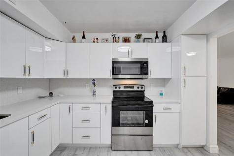 2800 N 46th Avenue Hollywood FL 33021