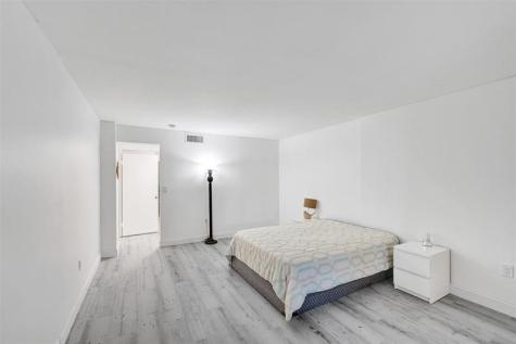 2800 N 46th Avenue Hollywood FL 33021