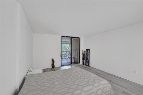 2800 N 46th Avenue Hollywood FL 33021