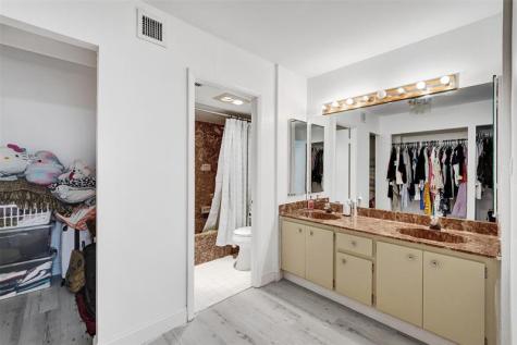 2800 N 46th Avenue Hollywood FL 33021