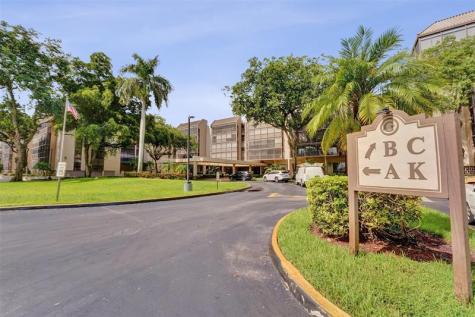 2800 N 46th Avenue Hollywood FL 33021