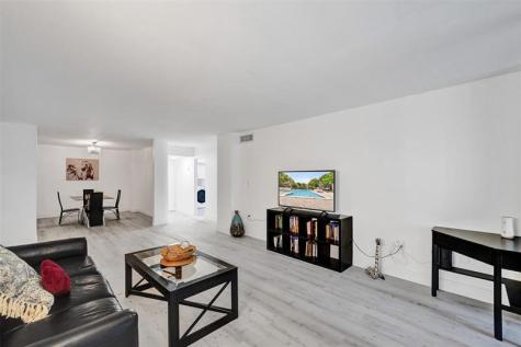 2800 N 46th Avenue Hollywood FL 33021