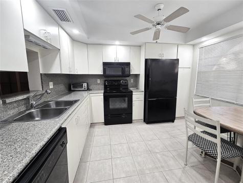2101 Lucaya Bend Coconut Creek FL 33066