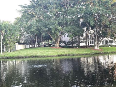 2101 Lucaya Bend Coconut Creek FL 33066