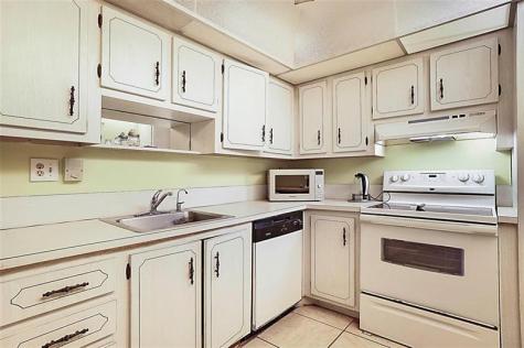 1400 Saint Charles Place Pembroke Pines FL 33026