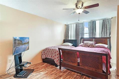 1400 Saint Charles Place Pembroke Pines FL 33026
