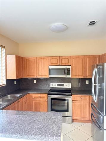 1433 SE 24th Court Homestead FL 33035