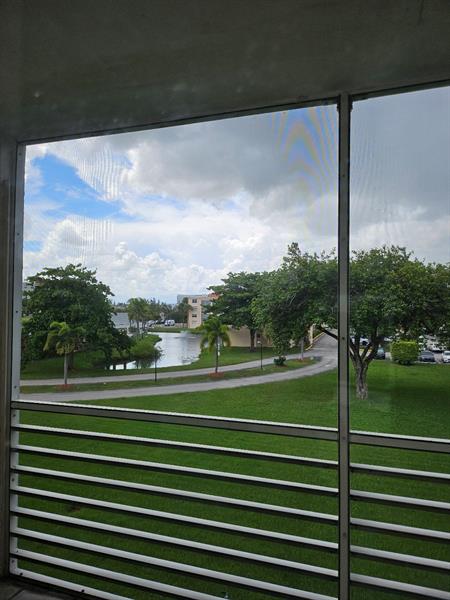 608 NE 2nd Street Dania Beach FL 33004